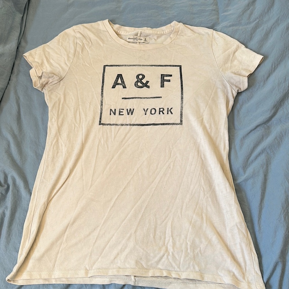 Abercrombie & Fitch tee